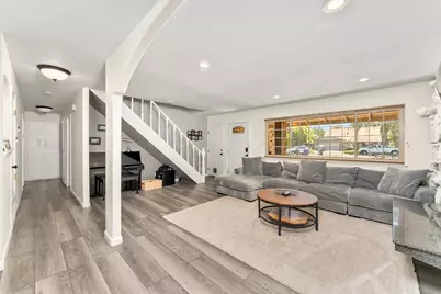 8907 Trujillo Way, Sacramento, CA 95826 - Photo 10