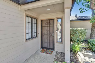2250 Scarborough Drive #56, Lodi, CA 95240 - Photo 2