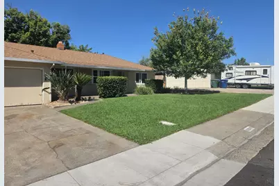 6209 Claussen Way, North Highlands, CA 95660 - Photo 2