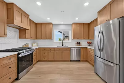 3845 Lynwood Way, Sacramento, CA 95864 - Photo 12