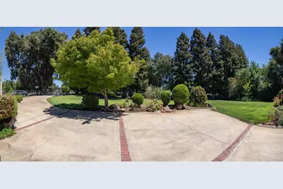 24333 E Highway 26, Linden, CA 95236 - Photo 10