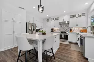 209 Holmfirth Ct, Roseville, CA 95661 - Photo 2