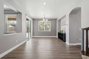 5423 McLean Dr, Elk Grove, CA 95757 - Photo 8