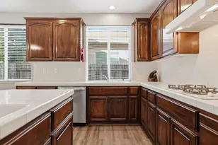 5423 McLean Dr, Elk Grove, CA 95757 - Photo 18