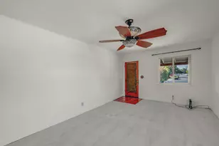 6001 Broadway, Sacramento, CA 95820 - Photo 8