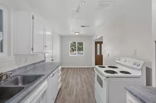 7620 Eastgate Ave, Citrus Heights, CA 95610 - Photo 18