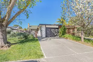 921 Bienville, Davis, CA 95616 - Photo 2