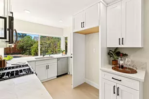 7820 Hartwick Way, Sacramento, CA 95828 - Photo 12