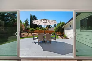 117 Oak Rock Cir, Folsom, CA 95630 - Photo 40