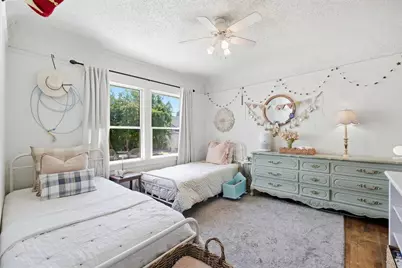 326 W 9th Street, Tracy, CA 95376 - Photo 22