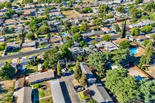 880 Julian St, Turlock, CA 95380 - Photo 24