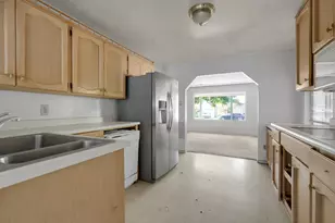 880 Julian St, Turlock, CA 95380 - Photo 8