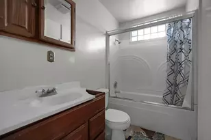 880 Julian St, Turlock, CA 95380 - Photo 10