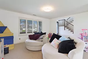 9818 Lady Bird Way, Stockton, CA 95209 - Photo 6