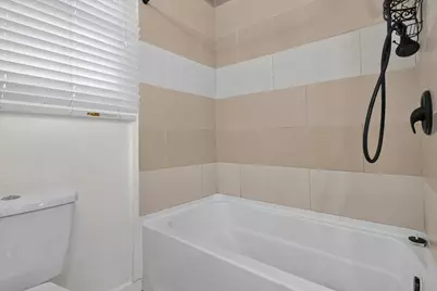 1250 Elmwood Avenue, Stockton, CA 95204 - Photo 22