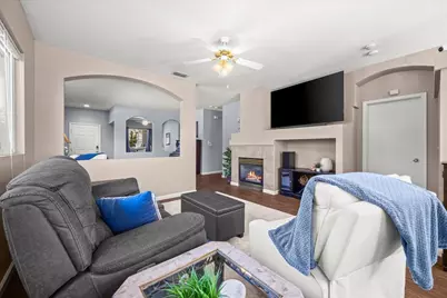 7824 Empingham Way, Sacramento, CA 95829 - Photo 18