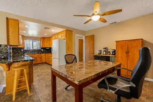 2940 Hughes Ct, Turlock, CA 95382 - Photo 6