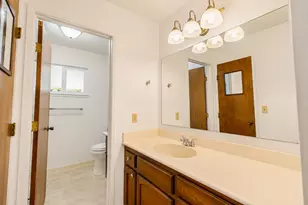 2940 Hughes Ct, Turlock, CA 95382 - Photo 18