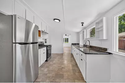 2327 Beaumont Street, Sacramento, CA 95815 - Photo 26
