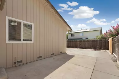 9555 Scarboro Place, Stockton, CA 95209 - Photo 40