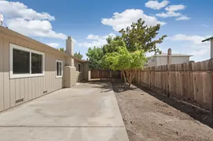9555 Scarboro Pl, Stockton, CA 95209 - Photo 36