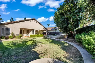 9514 N Larkspur Avenue, Fresno, CA 93720 - Photo 34