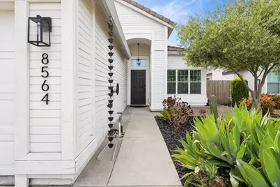 8564 Harvest House Way, Elk Grove, CA 95624 - Photo 4