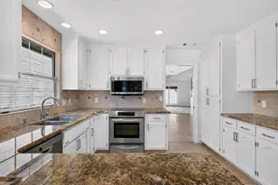 19104 Pebble Ct, Woodbridge, CA 95258 - Photo 8