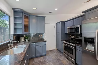 1130 Glenmohr Court, Stockton, CA 95206 - Photo 18