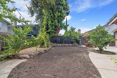 1130 Glenmohr Court, Stockton, CA 95206 - Photo 38