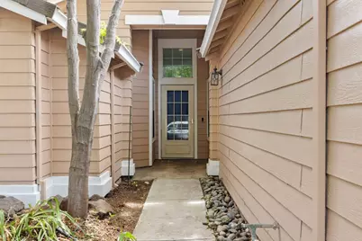1130 Glenmohr Court, Stockton, CA 95206 - Photo 6
