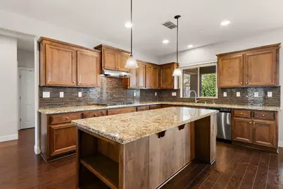 7801 Cordially Way, Elk Grove, CA 95757 - Photo 8