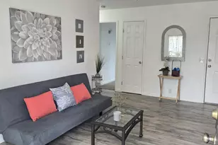 206 Hills Ct, Sacramento, CA 95838 - Photo 8