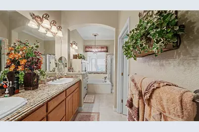 444 California Street, Escalon, CA 95320 - Photo 28