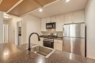1040 Dartmoor Cir, Lodi, CA 95240 - Photo 4