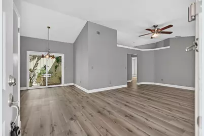 7485 Spicewood Drive, Sacramento, CA 95831 - Photo 4