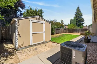 9525 Misty River Way, Elk Grove, CA 95624 - Photo 40
