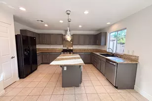 2152 Arnold Dr, Rocklin, CA 95765 - Photo 2