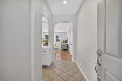10085 Tittle Way, Elk Grove, CA 95757 - Photo 8