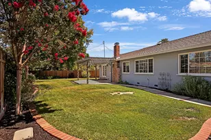 12425 Woodside Dr, Saratoga, CA 95070 - Photo 36