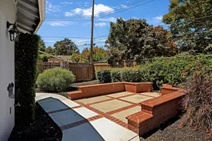 12425 Woodside Dr, Saratoga, CA 95070 - Photo 22