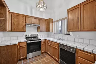 54 Zephyr Cove Cir, Sacramento, CA 95831 - Photo 18
