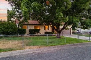 9156 Crown St, Orangevale, CA 95662 - Photo 28
