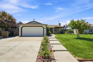 1462 W 4th St, Ripon, CA 95366 - Photo 2