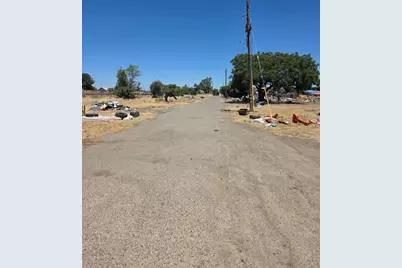 394 Bermuda Street, Merced, CA 95341 - Photo 32