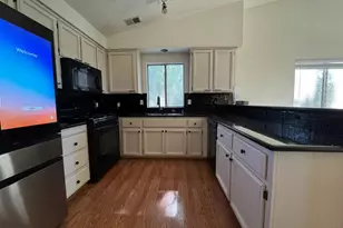 1910 Sleepy Dr, Yuba City, CA 95991 - Photo 8
