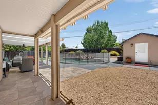 1873 Nighthawk Cir, Roseville, CA 95661 - Photo 32