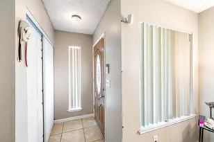 3113 Laurelhurst Dr, Rancho Cordova, CA 95670 - Photo 4