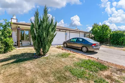 3113 Laurelhurst Drive, Rancho Cordova, CA 95670 - Photo 2