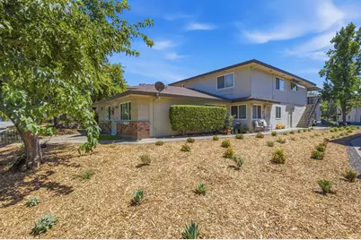 237 Breuner Drive #4, Roseville, CA 95678 - Photo 2